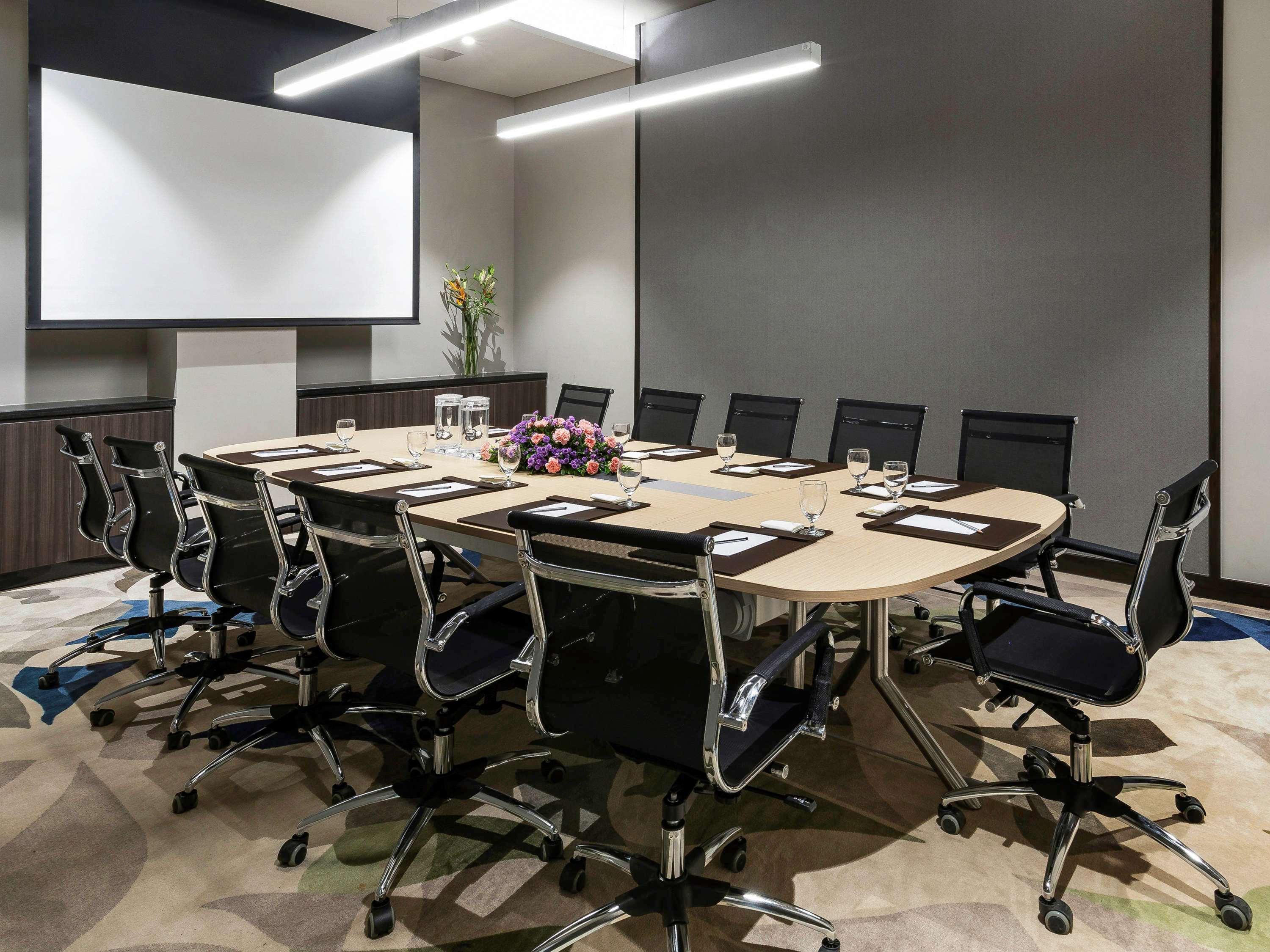 Grand Mercure Ahmedabad Gift City - An Accor Hotels Brand Gandhinagar Buitenkant foto