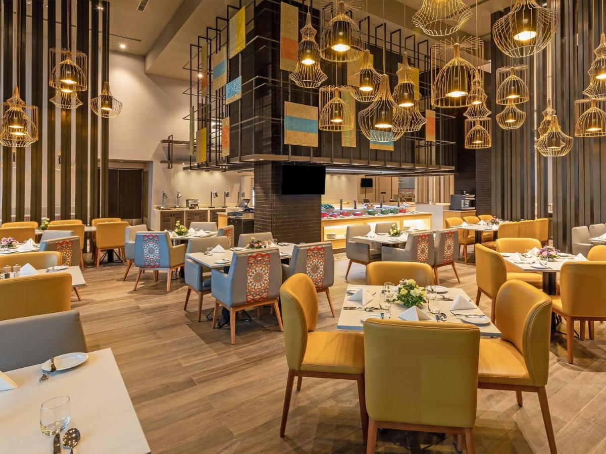 Grand Mercure Ahmedabad Gift City - An Accor Hotels Brand Gandhinagar Buitenkant foto