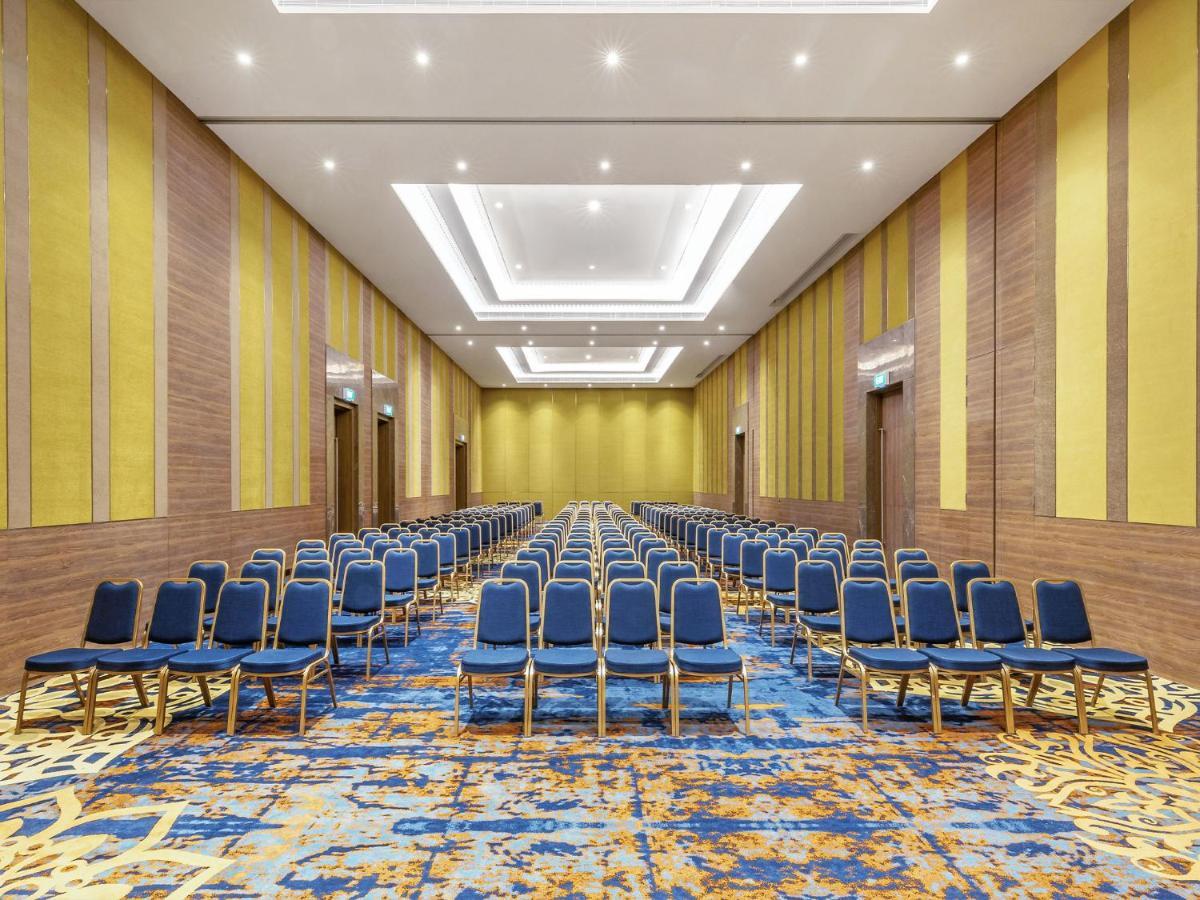 Grand Mercure Ahmedabad Gift City - An Accor Hotels Brand Gandhinagar Buitenkant foto