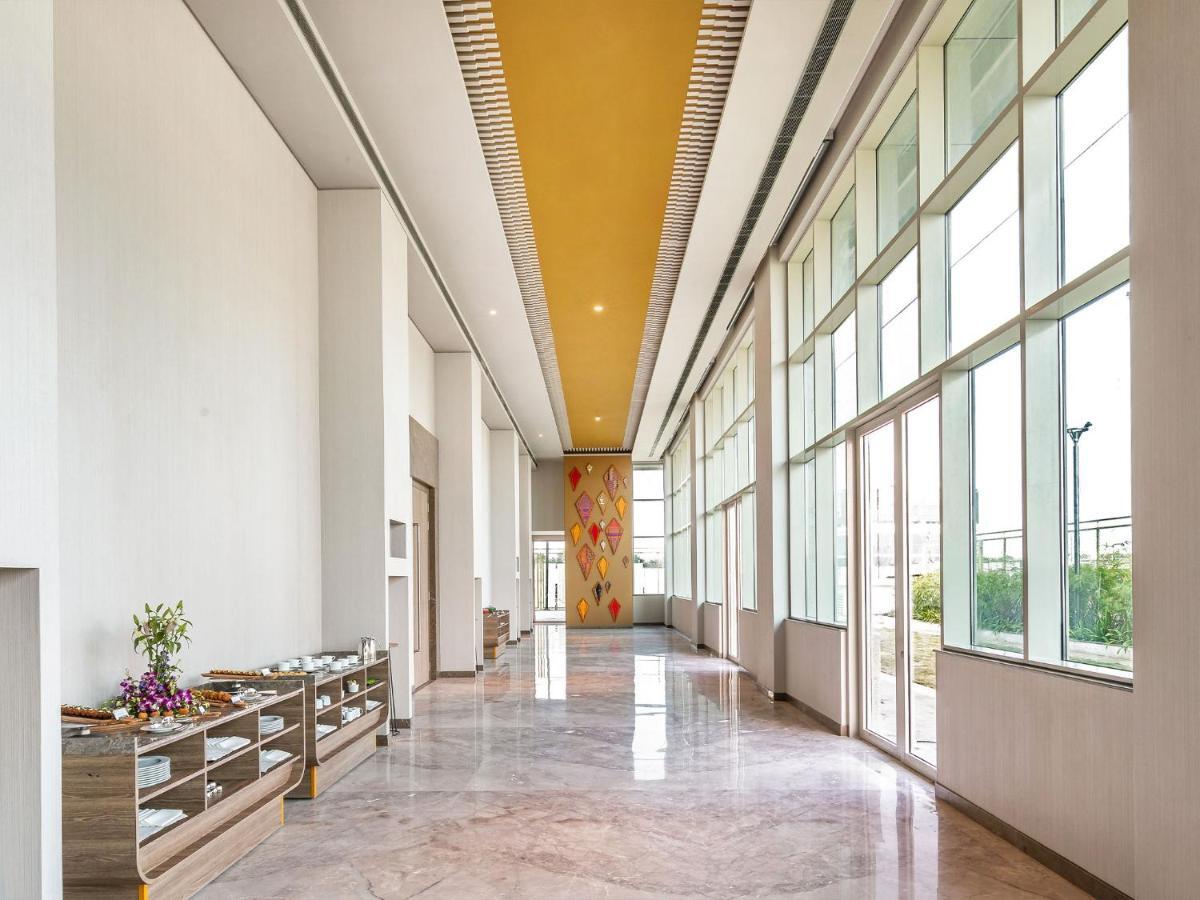 Grand Mercure Ahmedabad Gift City - An Accor Hotels Brand Gandhinagar Buitenkant foto